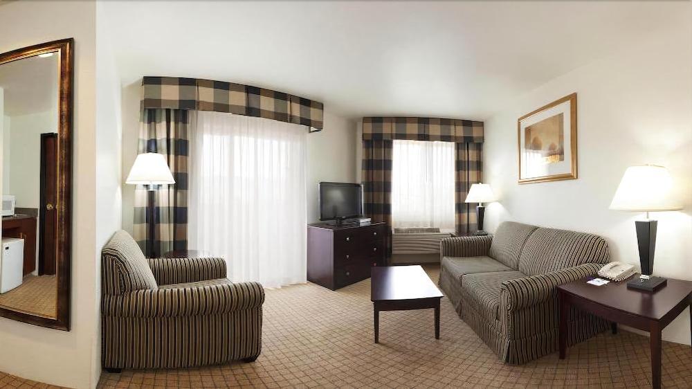 Holiday Inn Express & Suites Colorado Springs-Airport By Ihg Buitenkant foto