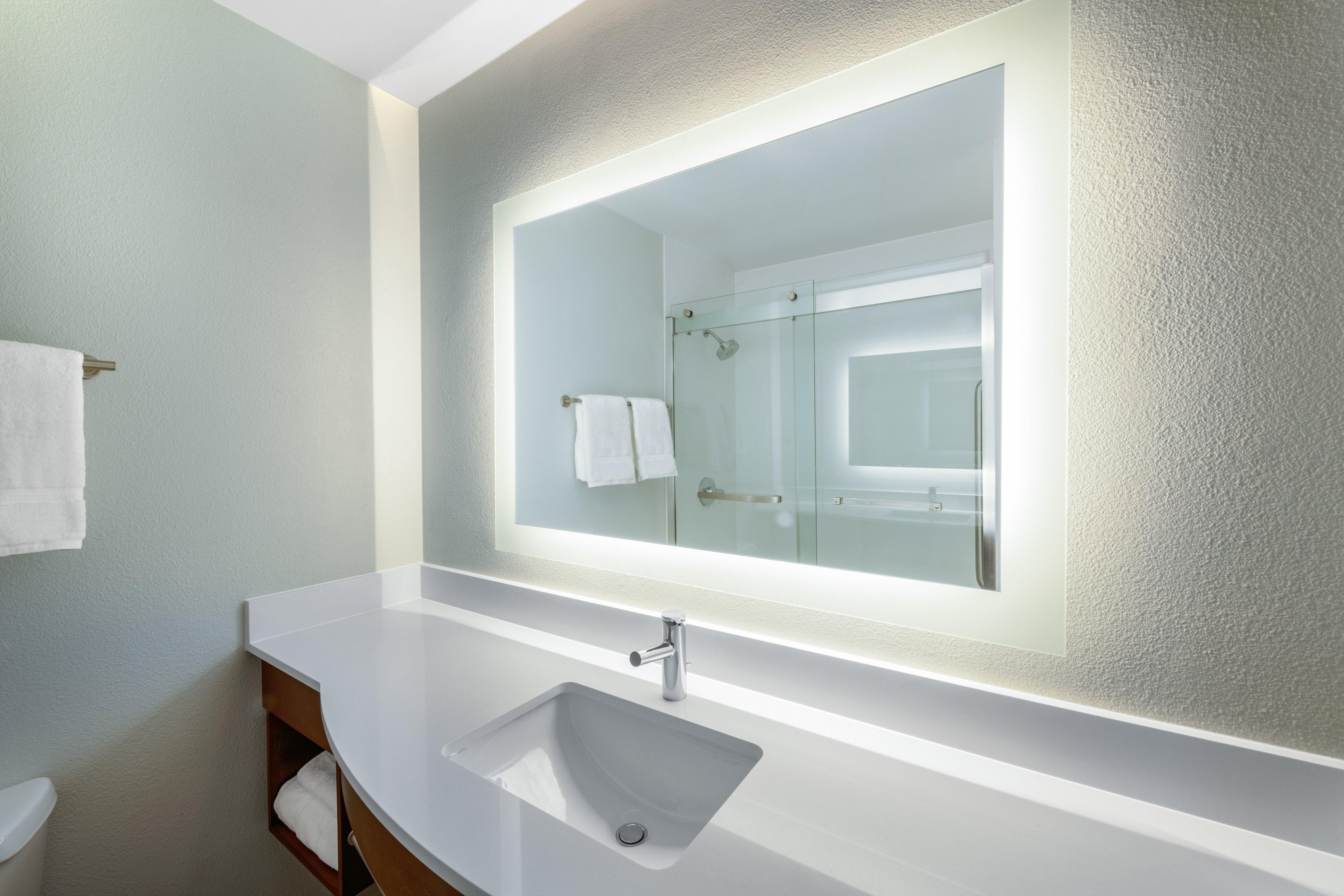 Holiday Inn Express & Suites Colorado Springs-Airport By Ihg Buitenkant foto