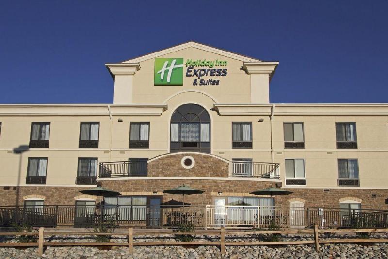 Holiday Inn Express & Suites Colorado Springs-Airport, An Ihg Hotel Buitenkant foto