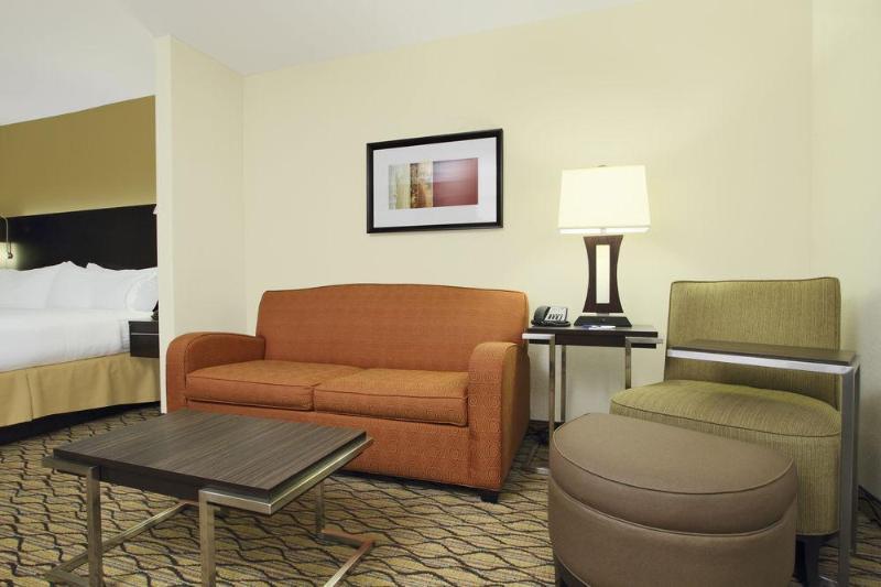 Holiday Inn Express & Suites Colorado Springs-Airport By Ihg Buitenkant foto
